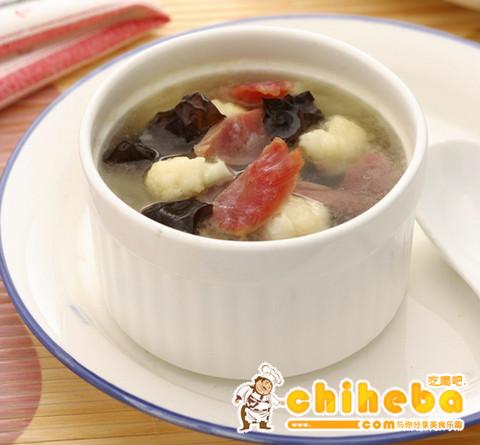 香肠木耳菜花盅_香肠木耳菜花盅的做法_香肠